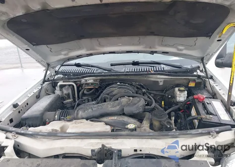 2008 Ford Explorer Xlt from USA, damaged, VIN 1FMEU63868UB18181